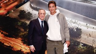 George Russell vio el derbi en el Santiago Bernabéu