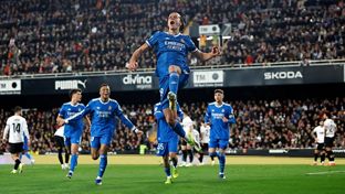 0-2: El Madrid vence en Mestalla
