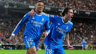 0-2: El Madrid vence en Mestalla