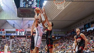 The league leaders extend their winning run