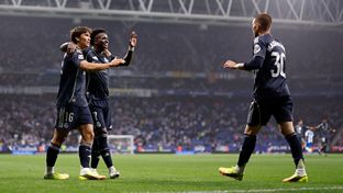 0-2: Victoria con un doblete de Vini Jr.