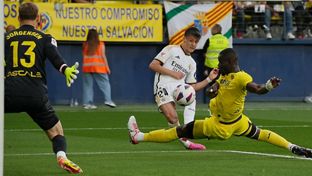 El primer doblete de Güler con el Madrid: un control maravilloso y dos definiciones perfectas