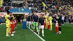 Pasillo del Villarreal al campeón de Liga