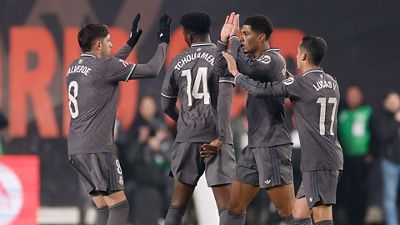 Controversial refereeing denies Madrid victory