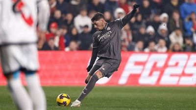 Le but de Valverde à Vallecas : une surpuissante frappe du droit de plus de 25 mètres