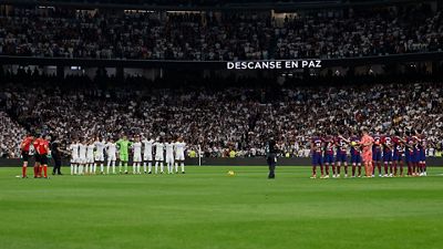 Minuto de silencio en el Santiago Bernabéu