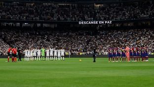 Minuto de silencio en el Santiago Bernabéu
