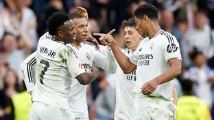 3-2: El Madrid gana y continúa luchando por la Liga