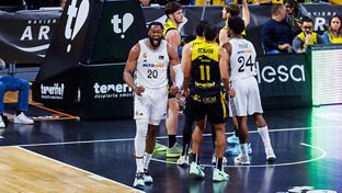 68-79: El líder aumenta su ventaja en la Liga