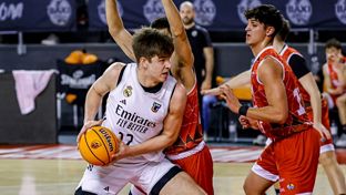 65-99: Victoria en el primer partido de la segunda fase de la Liga U