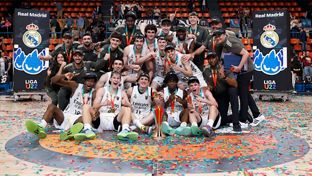 86-82: El Real Madrid se impone al Barça y conquista la primera Liga U de la historia