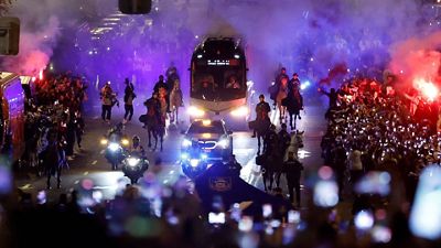 Gran recibimiento al Real Madrid antes del partido contra el City