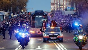 Gran recibimiento al equipo antes de jugar contra el City