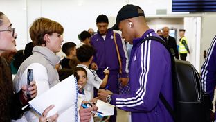 Así fue la llegada del Real Madrid a Vitoria 