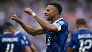 Mbappé alcanza los 100 partidos con la selección francesa