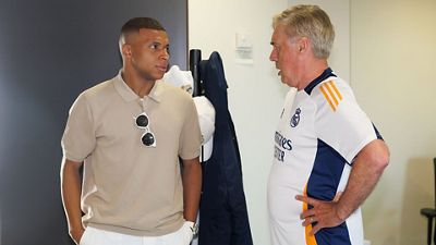 Mbappé saludó a Ancelotti y a sus nuevos compañeros