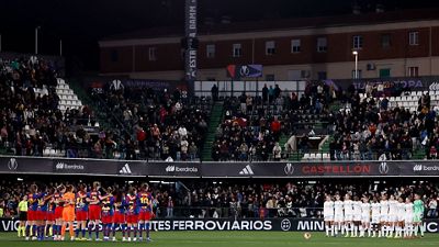 Minuto de silencio antes de la final de la Supercopa