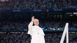El Bernabéu acogió el encuentro del papa León XIV con la comunidad diocesana de Madrid