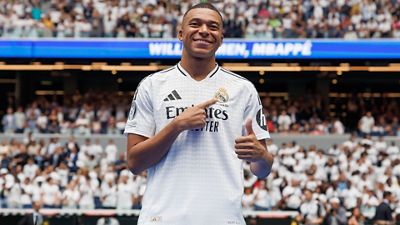 レアルマドリー エムバペ 130cm レアルマドリー エムバペ 130cm エムバペ、レアル・マドリードの