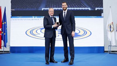 Emotivo acto de homenaje y despedida de Sergio Rodríguez