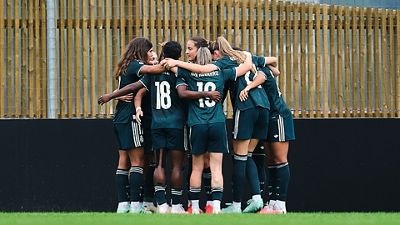 Remontada ante la Real Sociedad con dobletes de Däbritz y Schröder