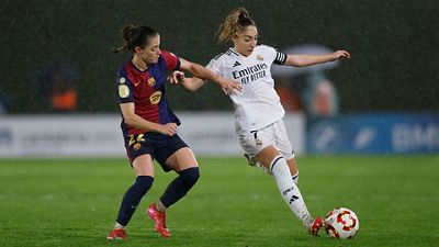 Defeat in the first leg of the Copa de la Reina semi-finals
