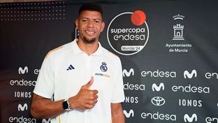 Madrid touches down in Murcia to play the Supercopa