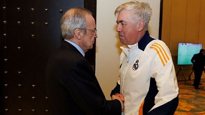 El presidente, con el equipo en Yeda