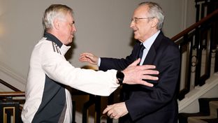 Le président, avec l'équipe à Londres