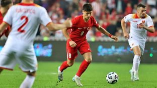 1-0: Arda Güler participa en el triunfo de Turquía 