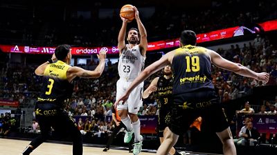 Madrid come back to seal place in Super Cup final!