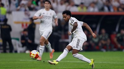Así llegó el 0-2: Rodrygo recibe de Valverde y define a la perfección