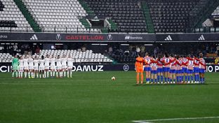 Minuto de silencio antes del Real Madrid-Atlético