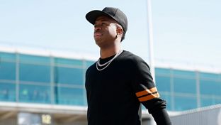 Real Madrid arrive in London