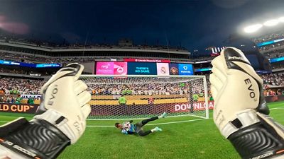 Inside Real Madrid: Courtois' warm-up from the point of view of goalkeeper coach Luis Llopis