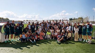 Una visita especial antes del entrenamiento