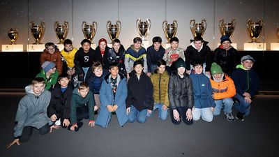 Los Niños Cantores de Viena visitaron el Santiago Bernabéu