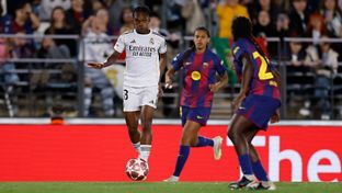 2-6: Derrota en la ida de cuartos de la Women's Champions League