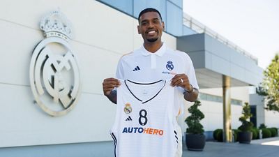 Xavier Rathan-Mayes, nuevo jugador del Real Madrid