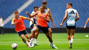 ホームのバジャドリード戦を前にベルナベウで練習