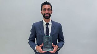 Arbeloa receives the Sports Lifetime Achievement Award at ISDE Sports Convention 2024