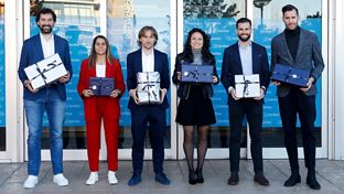 Les entraîneurs et les joueurs du Real Madrid rendent visite aux enfants hospitalisés