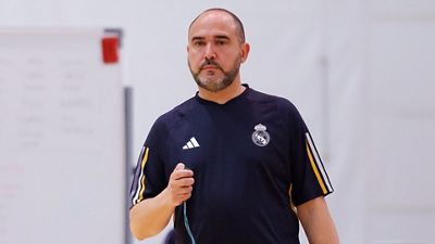 Chus Mateo: “We have to be fully focused because winning in Barcelona is not easy”