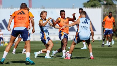 Último entrenamiento antes del estreno en la Liga