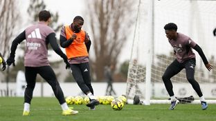 El Real Madrid continúa preparando el partido contra la Real Sociedad