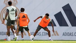 Intensa sesión con balón en la Ciudad Real Madrid