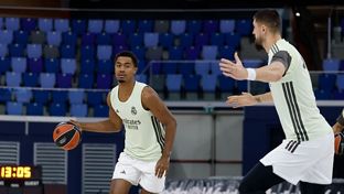 Último entrenamiento antes del duelo contra el EA7 Emporio Armani Milán