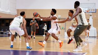 El equipo prepara el segundo encuentro del playoff