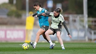 The team prepares for trip to Levante