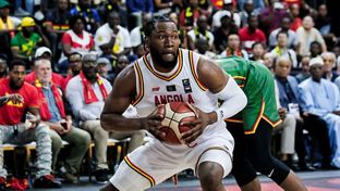 Bruno Fernando se clasifica con Angola para jugar la final del Afrobasket ante Mali 